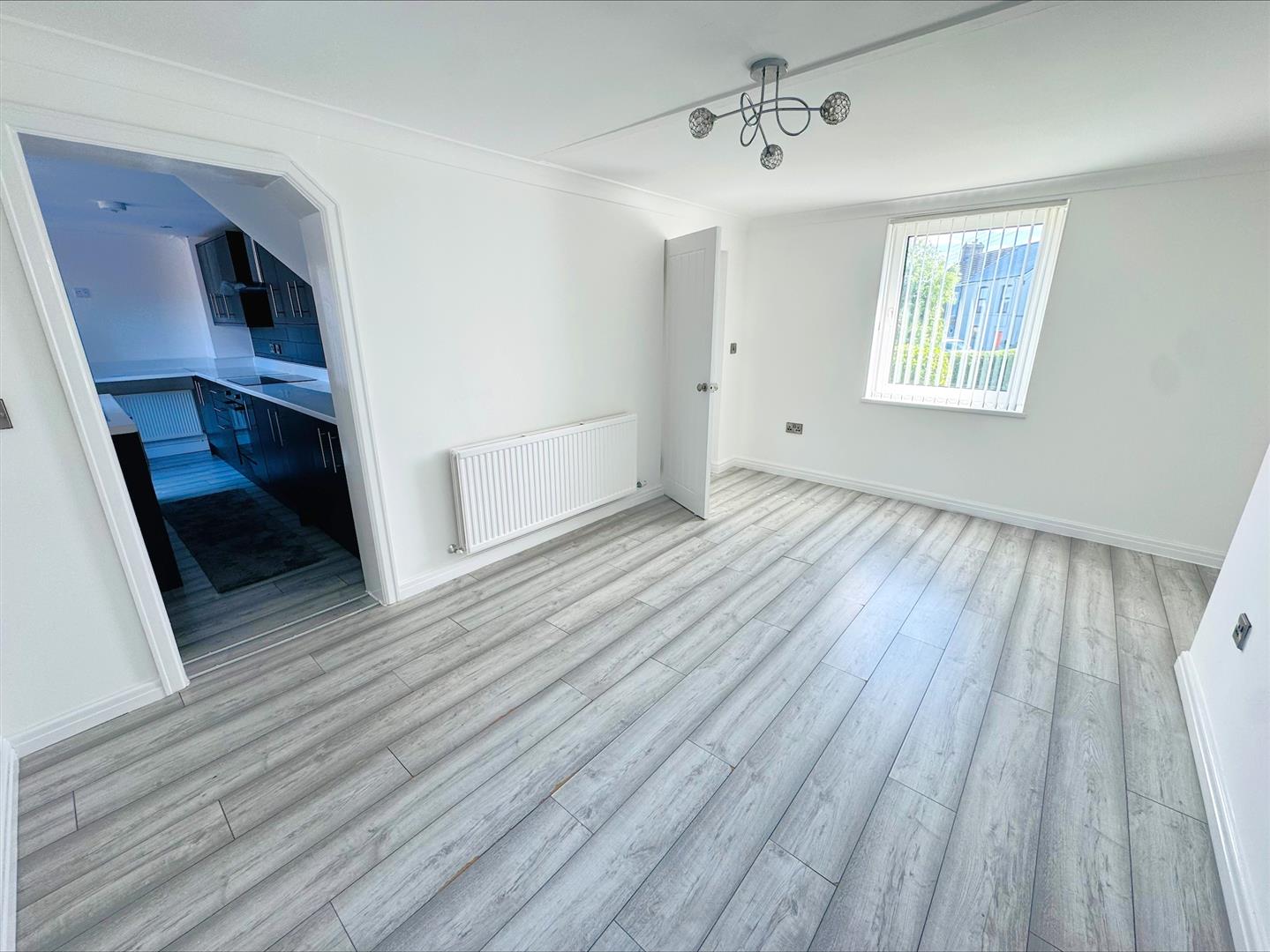 Graigwen, Llwynhendy, Llanelli, SA14 9PB